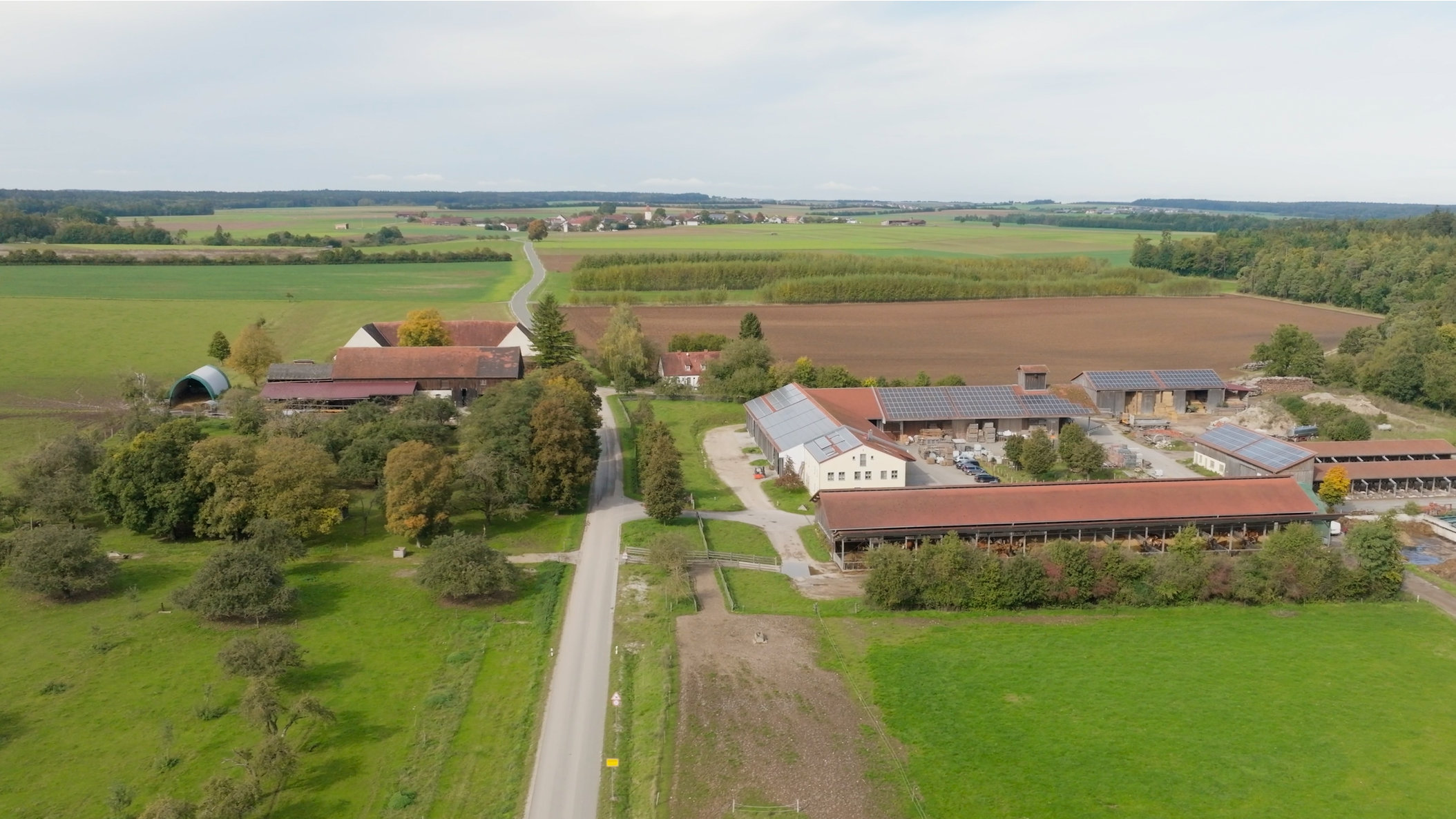 Klostergut Staudenhof ist ein biologisch arbeitender Landwirtschaftsbetrieb Kloster Plankstetten, Seite Landwirtschaft, Klostergut Staudenhof